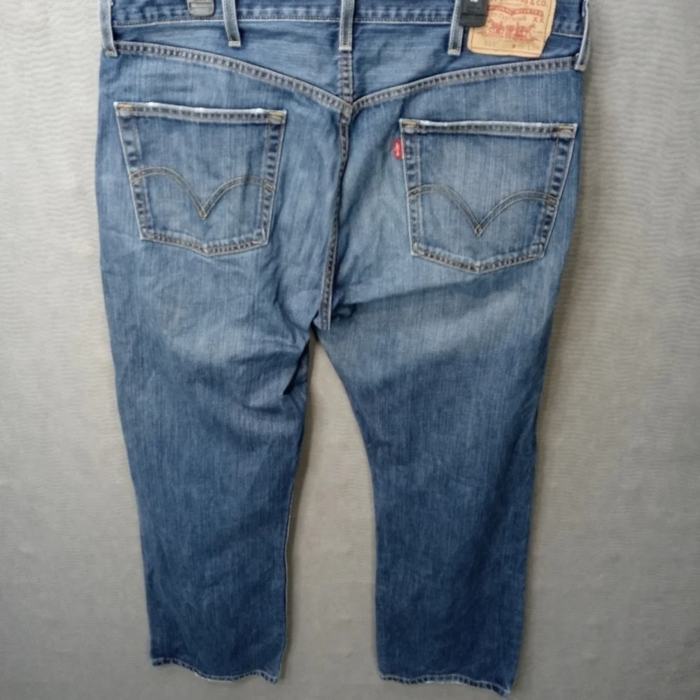 Levis 501XX men's blue jeans button fly sz 40x32. Pb2 53pm